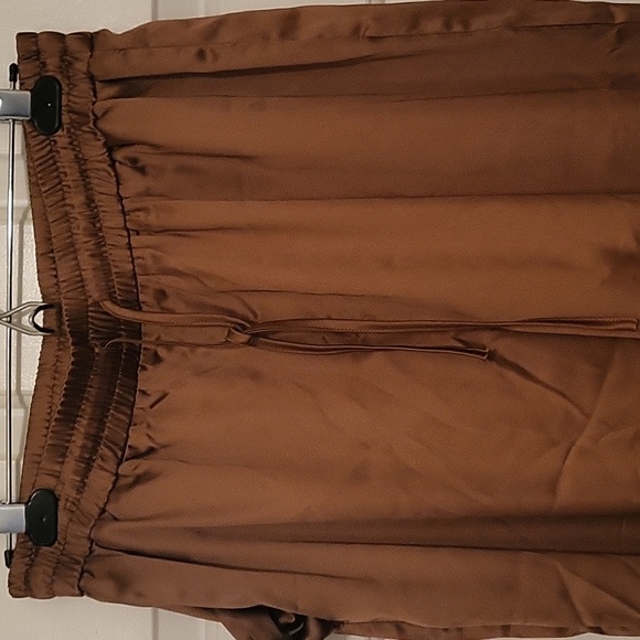 Kittenish Womens Satin Cargo Pants! - Picture 2 of 7